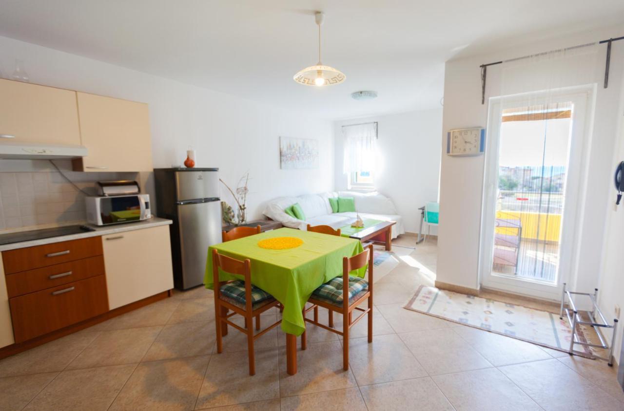 Apartman Mare Lovrečica Exteriér fotografie