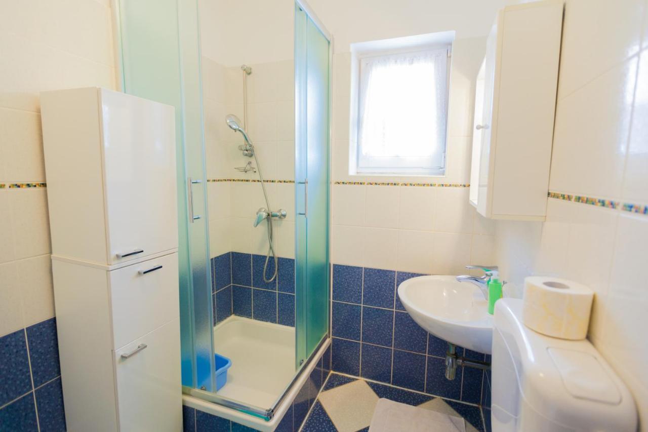 Apartman Mare Lovrečica Exteriér fotografie